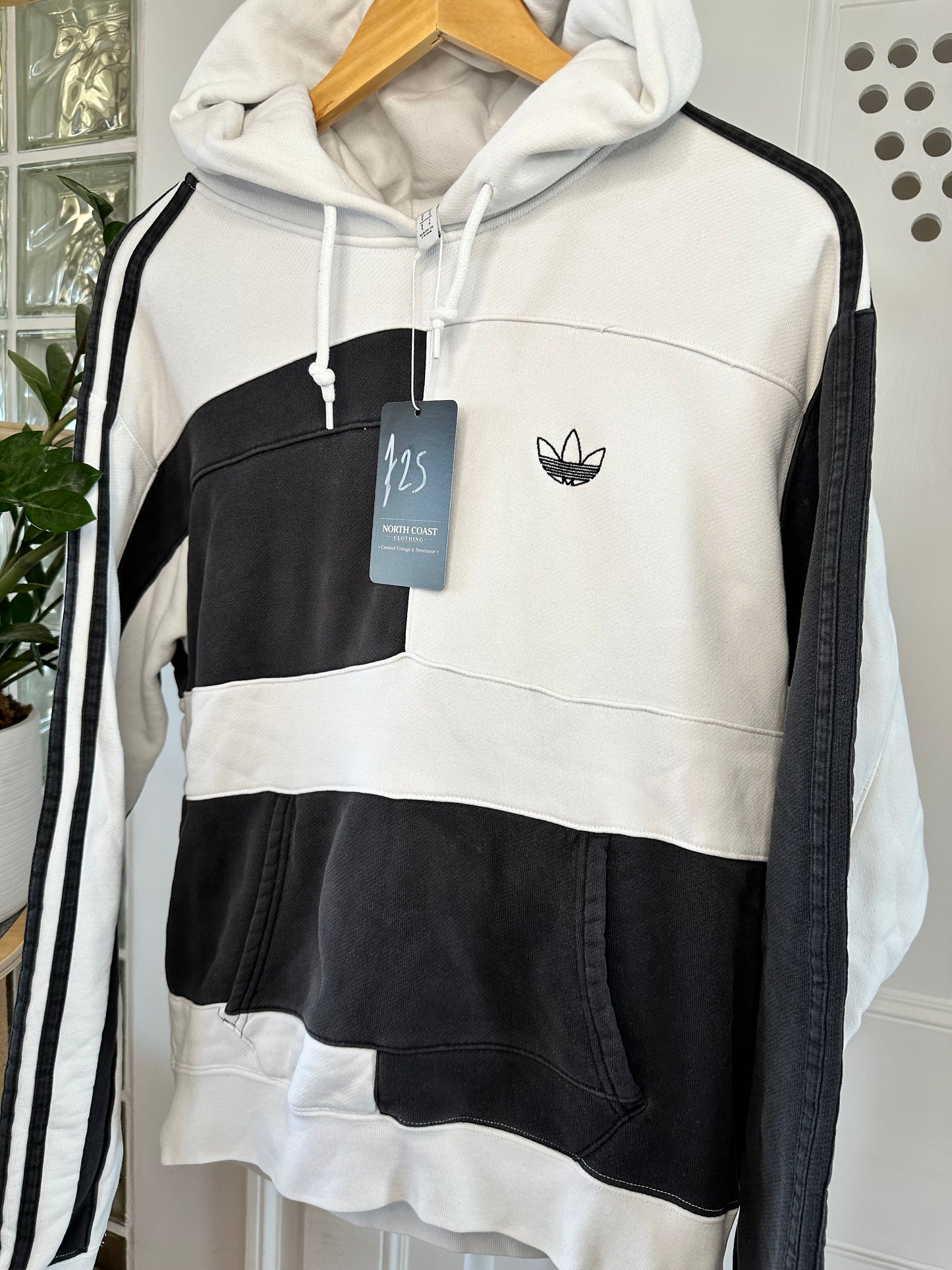 Adidas Originals Black & White Colourblock Hoodie – Trefoil Logo – Size S/M