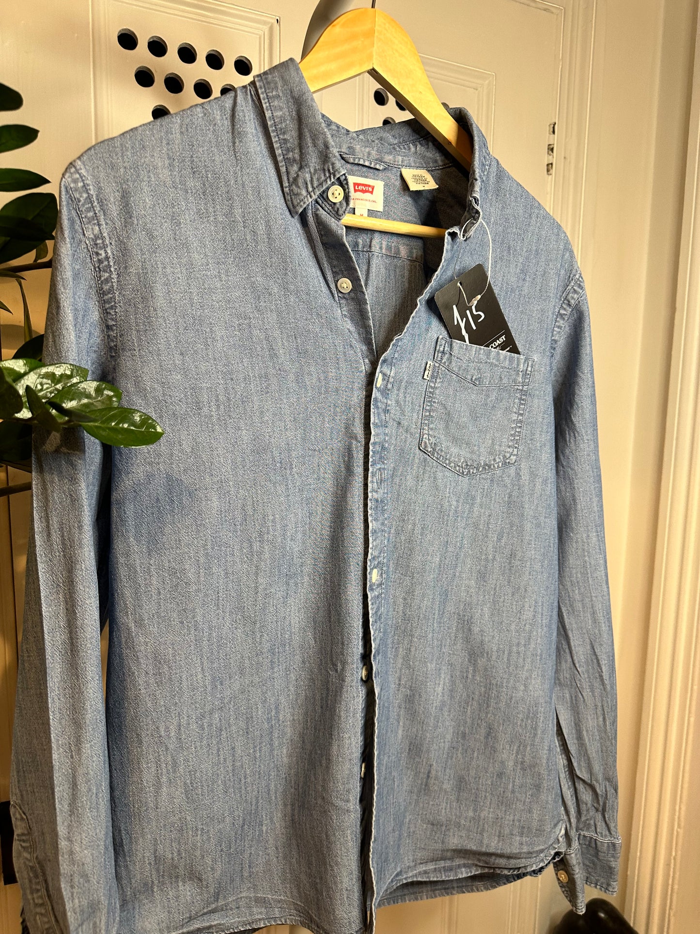 Levi’s Cotton Denim Long Sleeve Casual Shirt - Medium