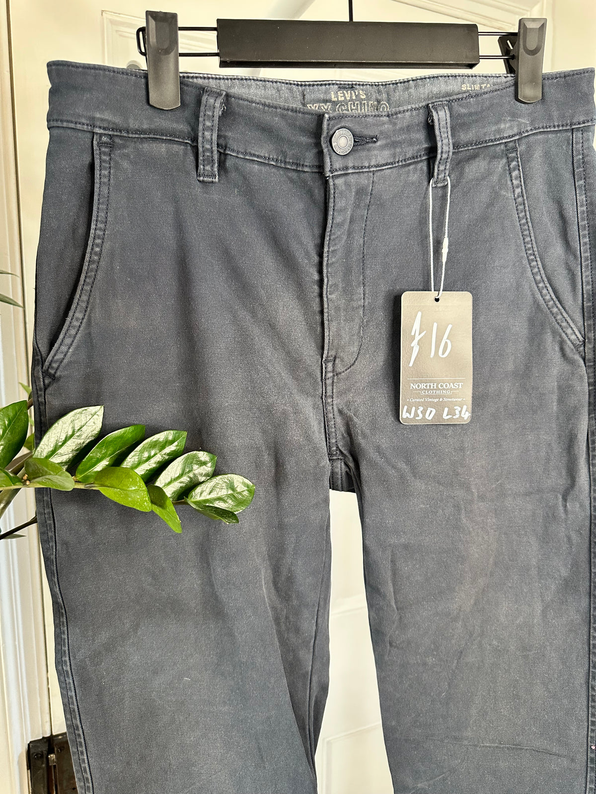 Levi’s XX Chino Slim Taper Trousers – Washed Black – W30 L34