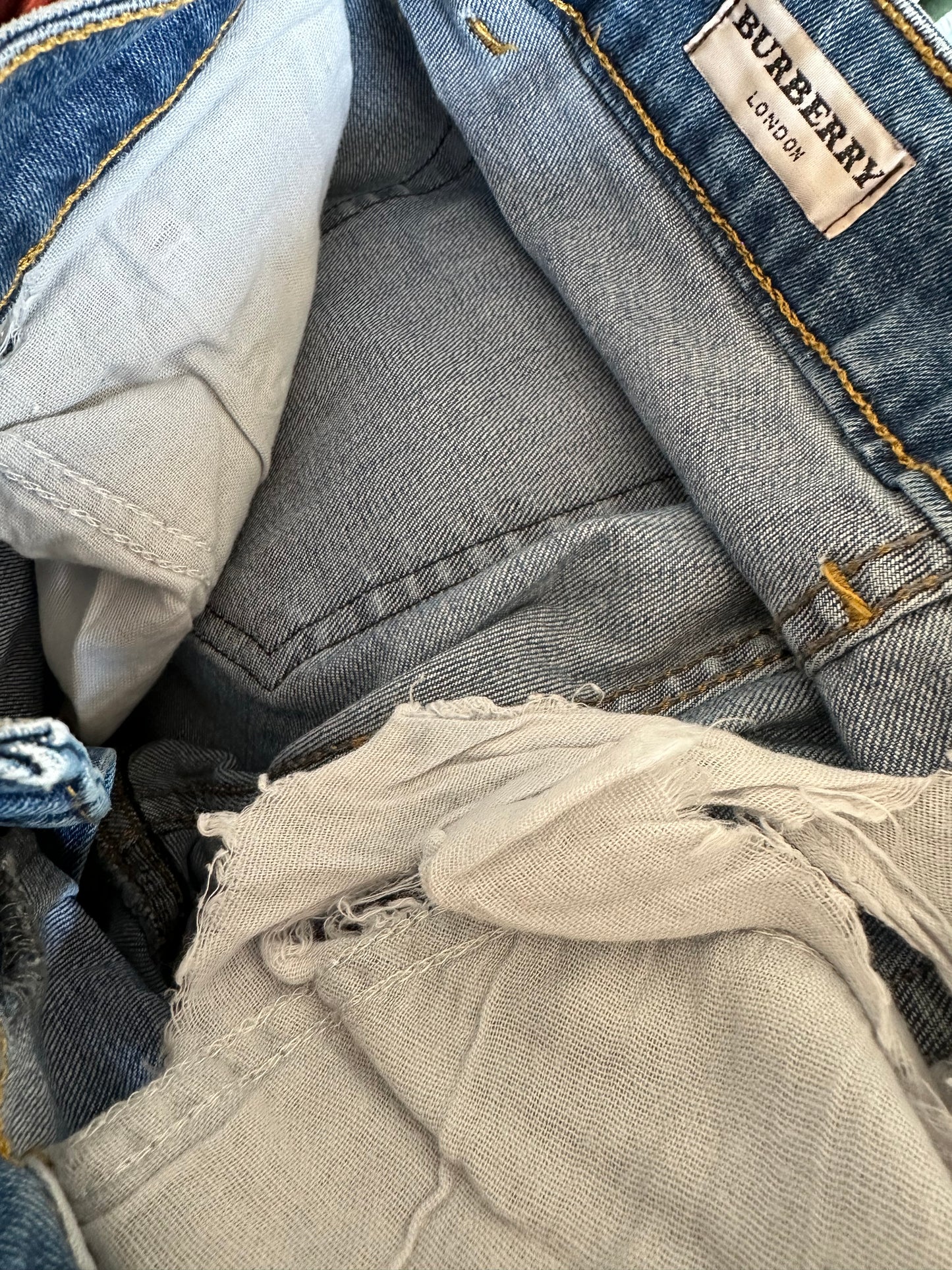 Burberry London Jeans - Waist 30 x Leg 28