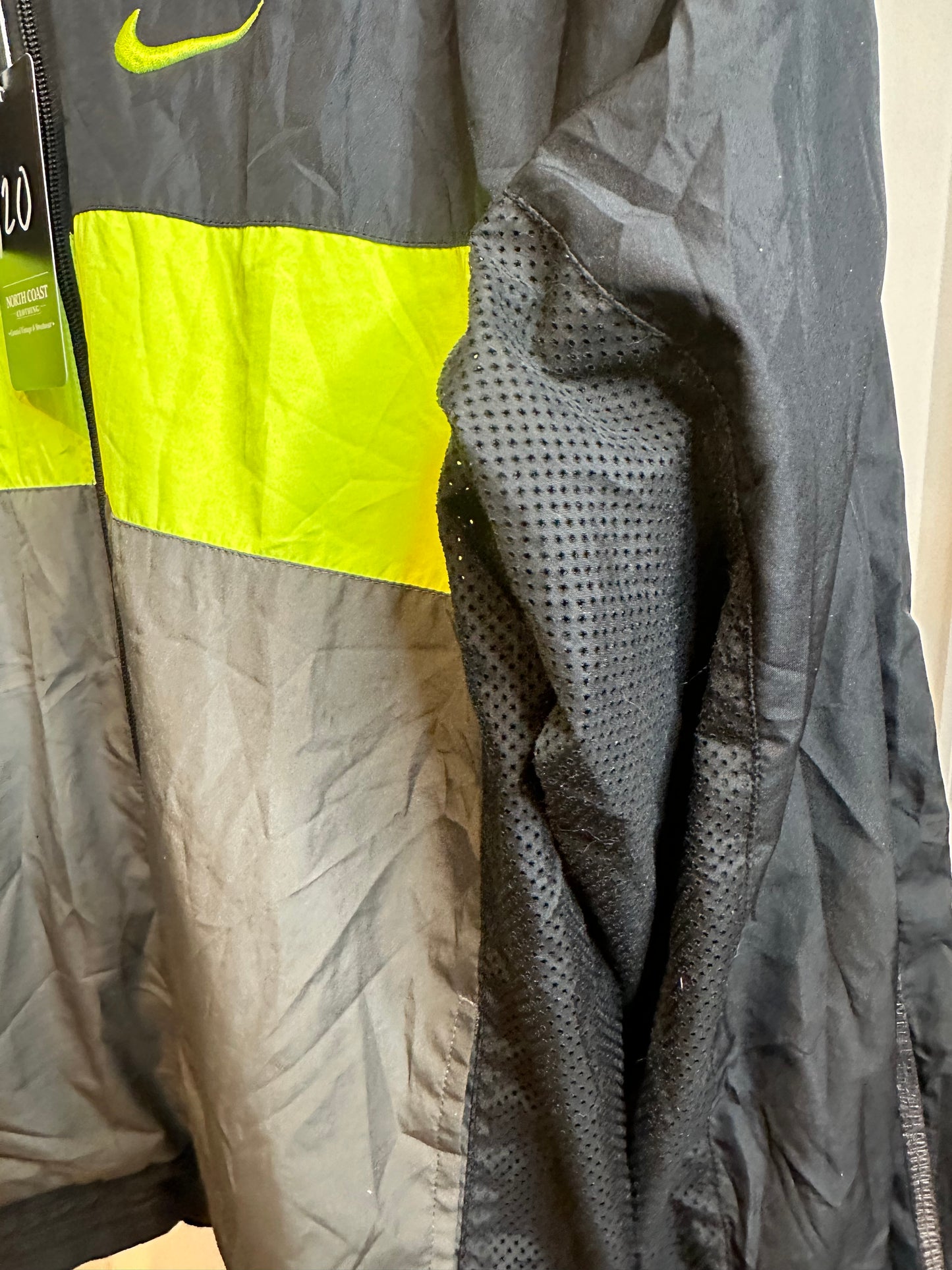 Nike Track Jacket Windbreaker Size Medium.