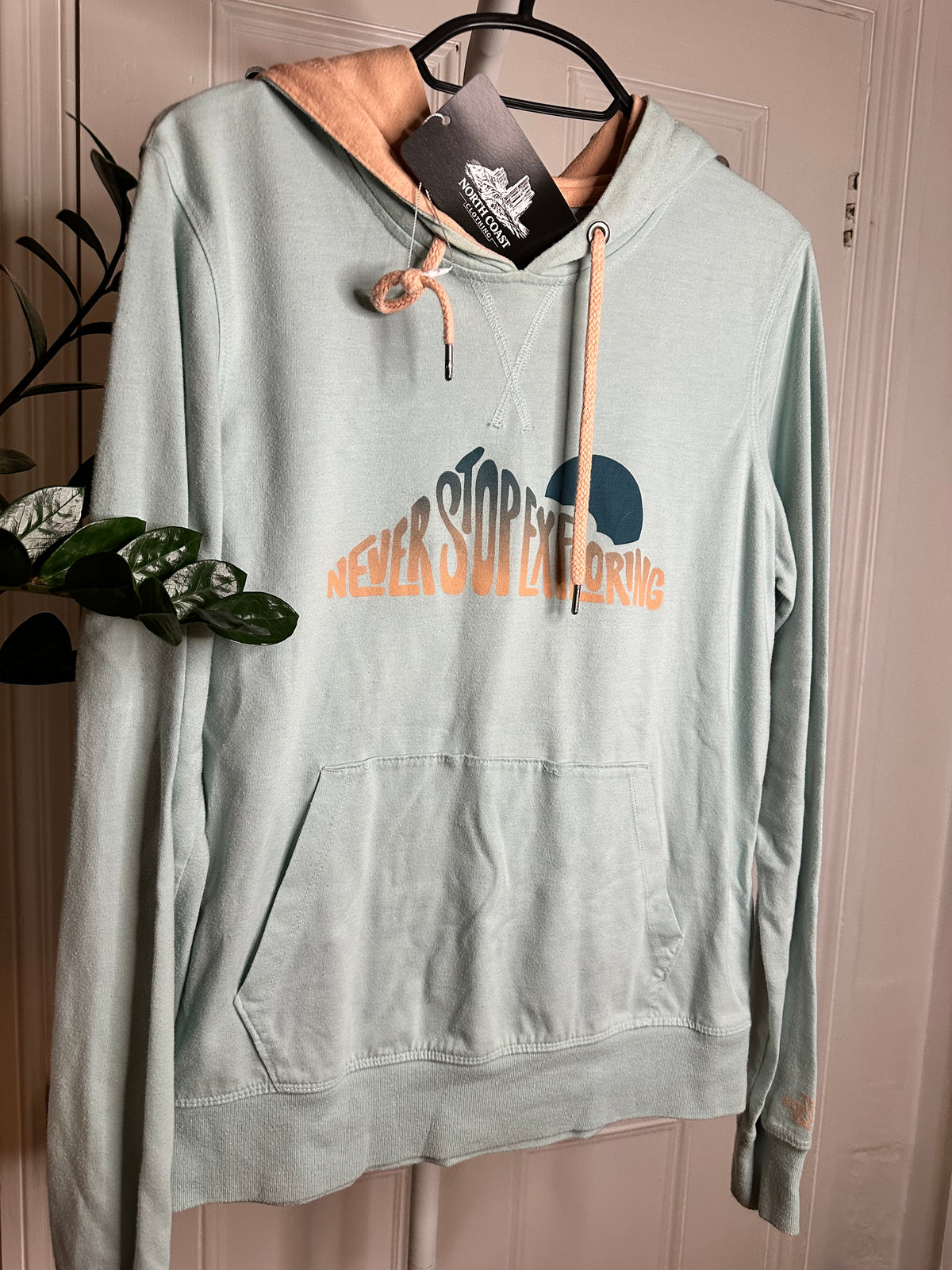 The North Face “Never Stop Exploring” Hoodie – Mint Green – Women’s M