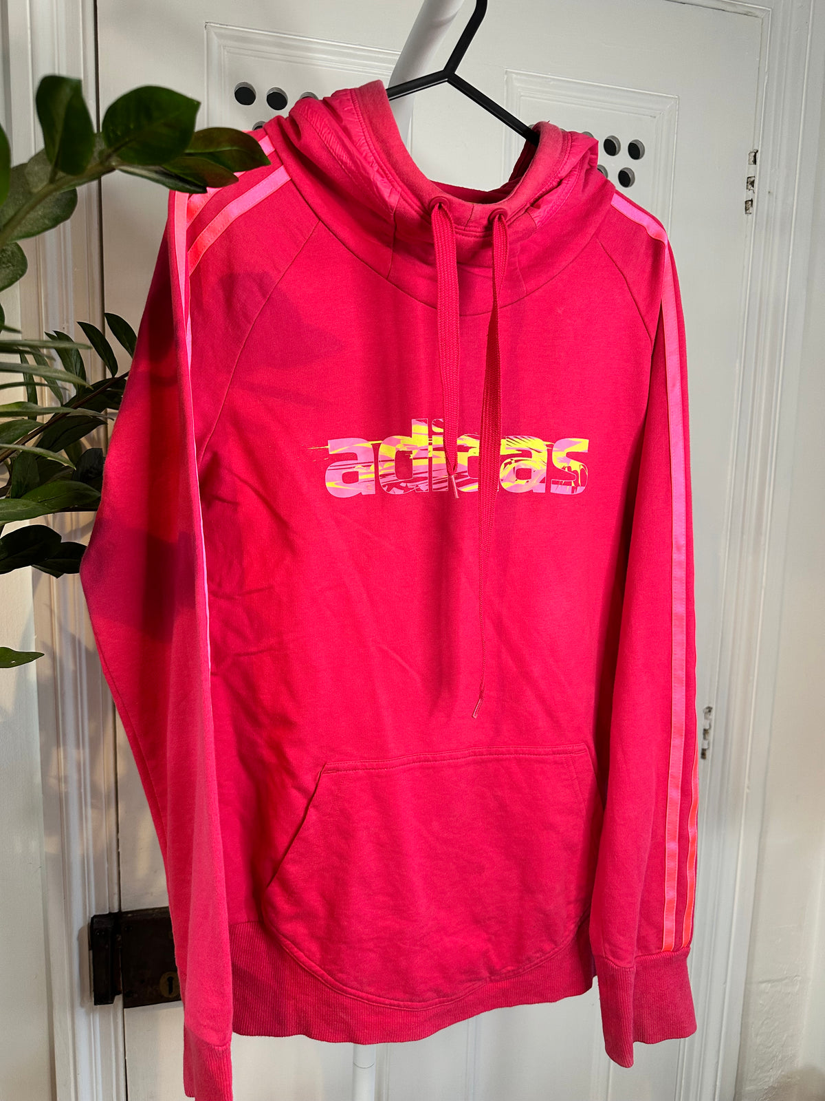 Adidas Performance Pink 3-Stripes Hoodie – Graphic Logo – UK 8–10