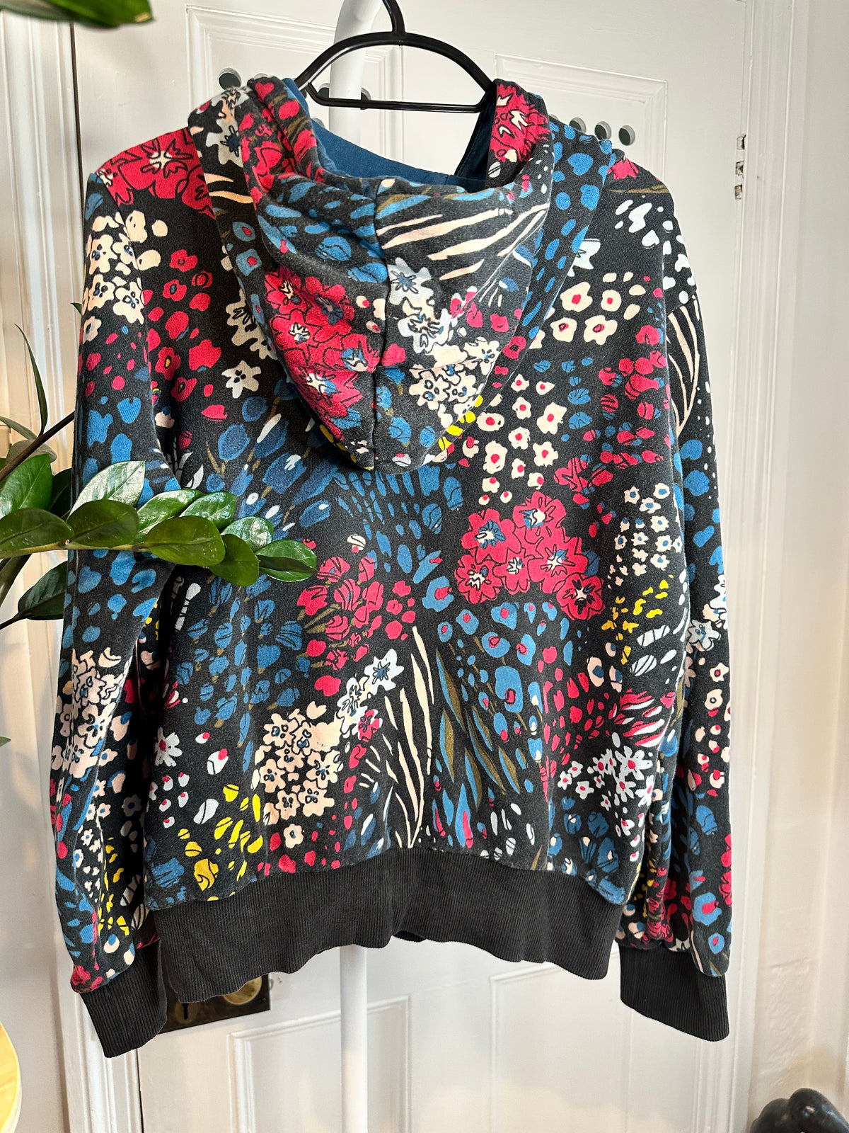 Adidas Originals Women’s All-Over Floral Trefoil Hoodie – Black/Multi – UK 8