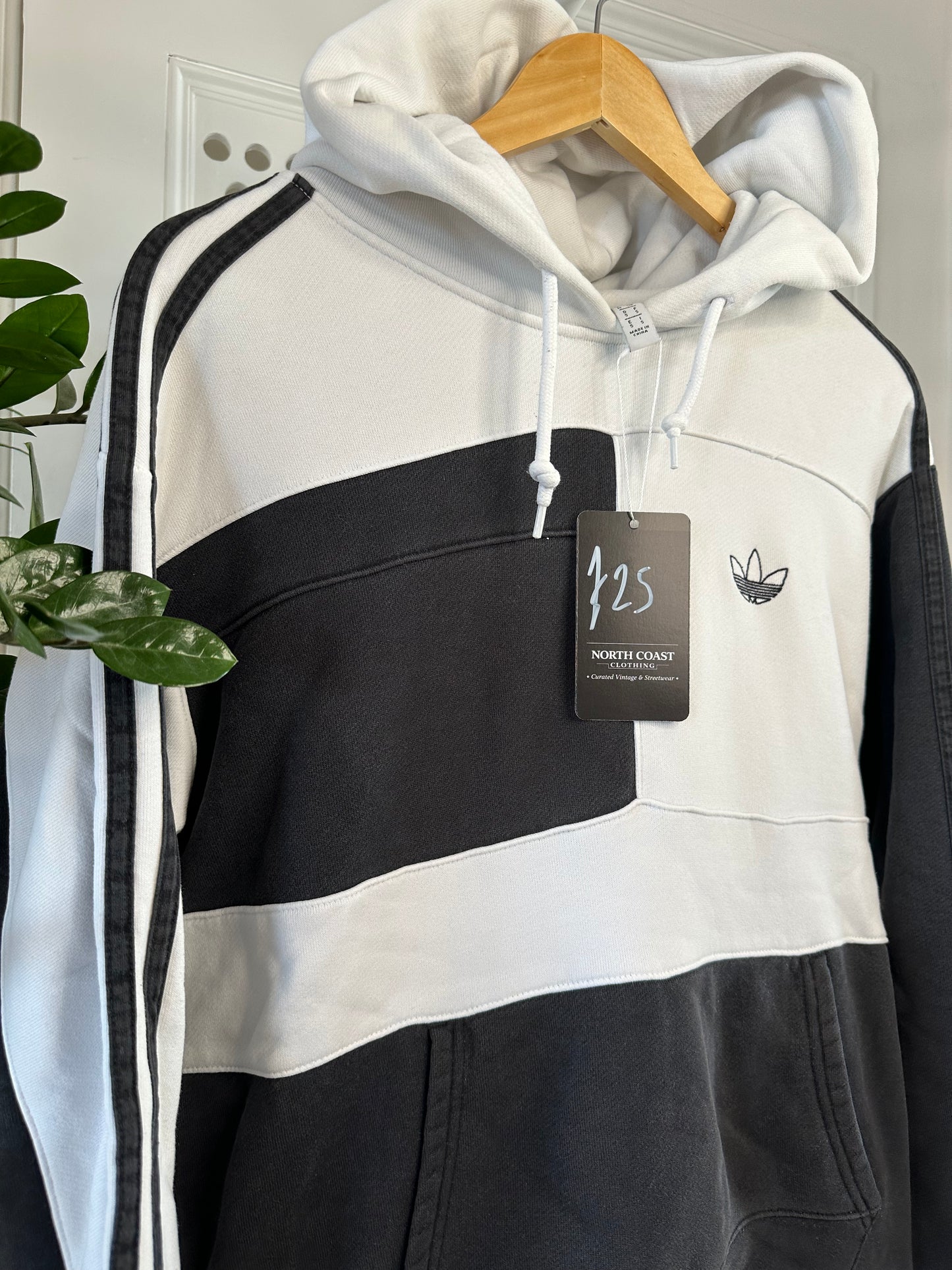 Adidas Originals Black & White Colourblock Hoodie – Trefoil Logo – Size S/M