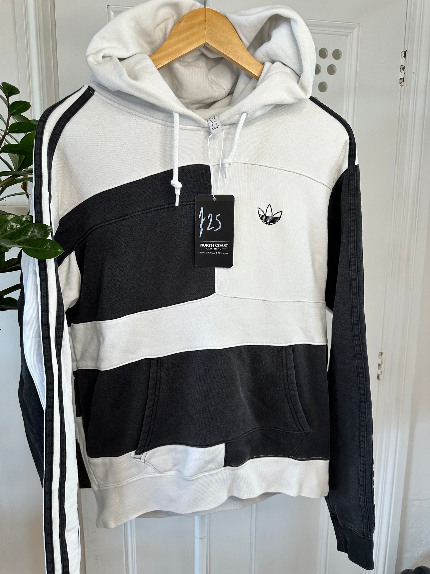 Adidas Originals Black & White Colourblock Hoodie – Trefoil Logo – Size S/M