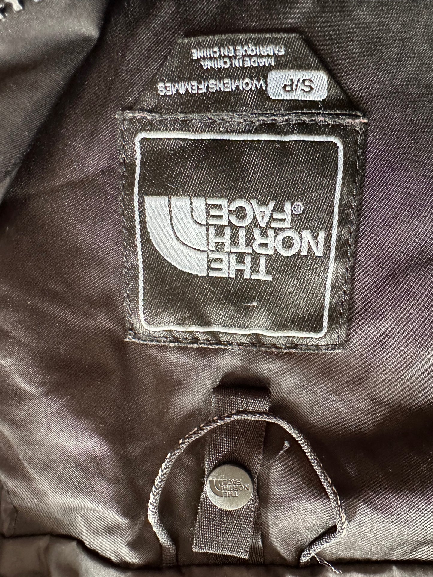 The North Face HyVent Jacket in Black Women’s size Small