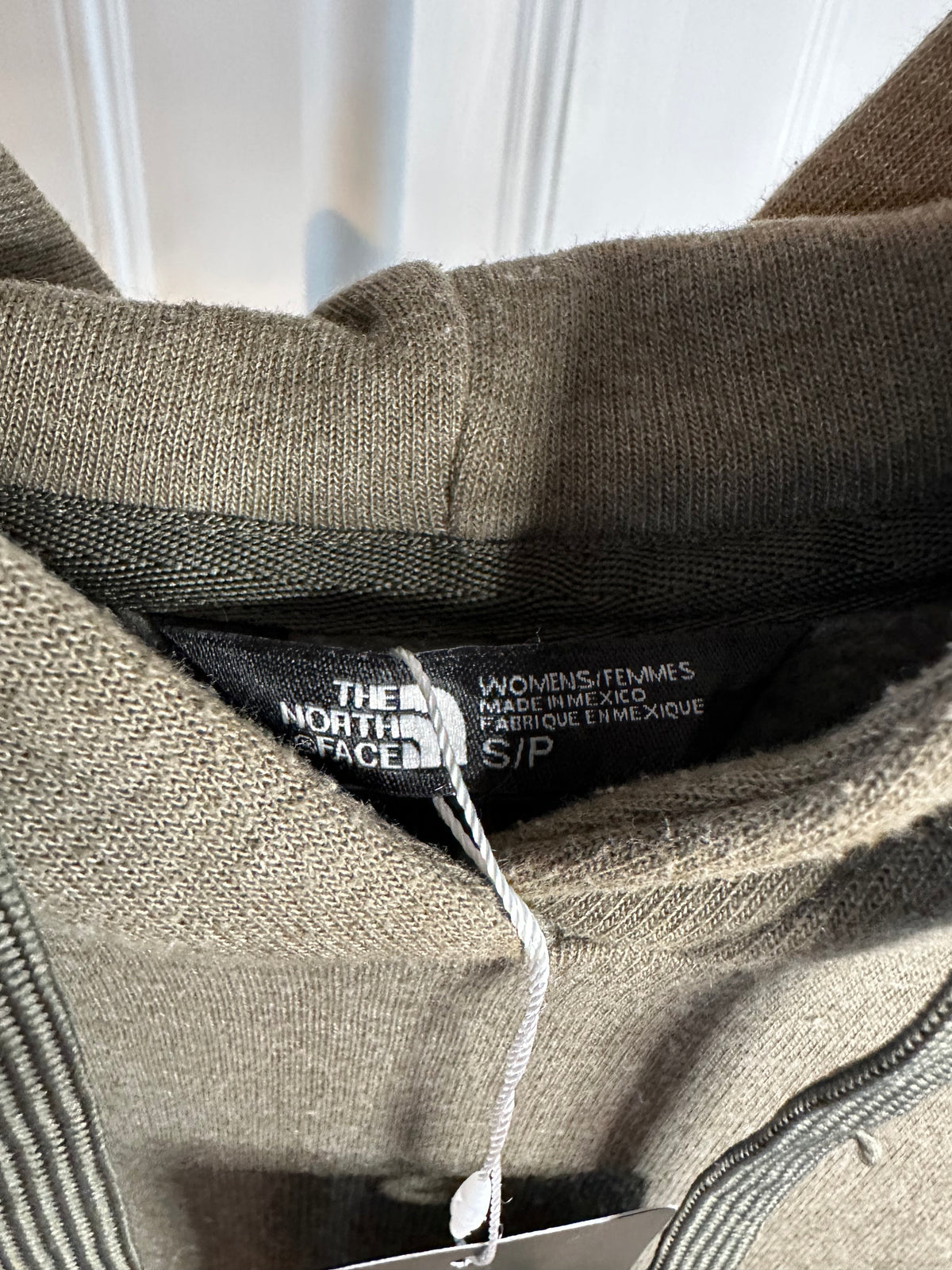 The North Face Women’s Longline Hoodie – Khaki / Olive – Size S