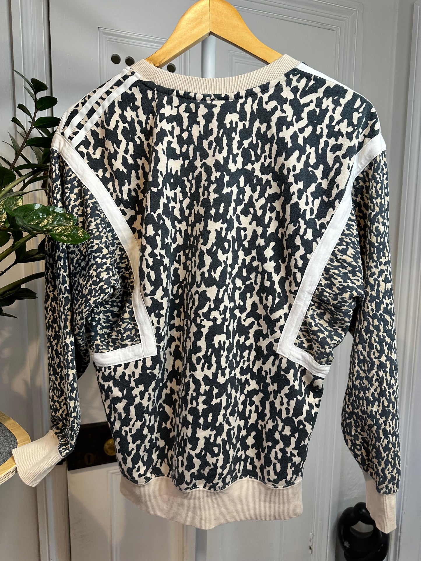 Adidas Leopard Print Jumper / Sweatshirt - Women’s XS