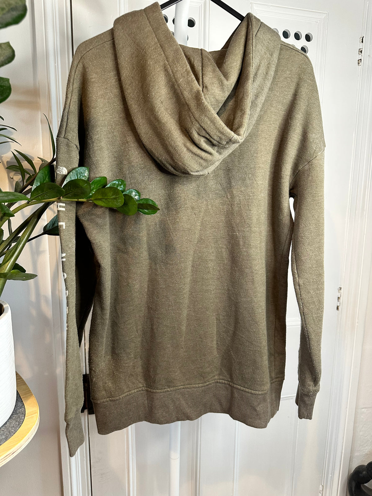 The North Face Women’s Longline Hoodie – Khaki / Olive – Size S