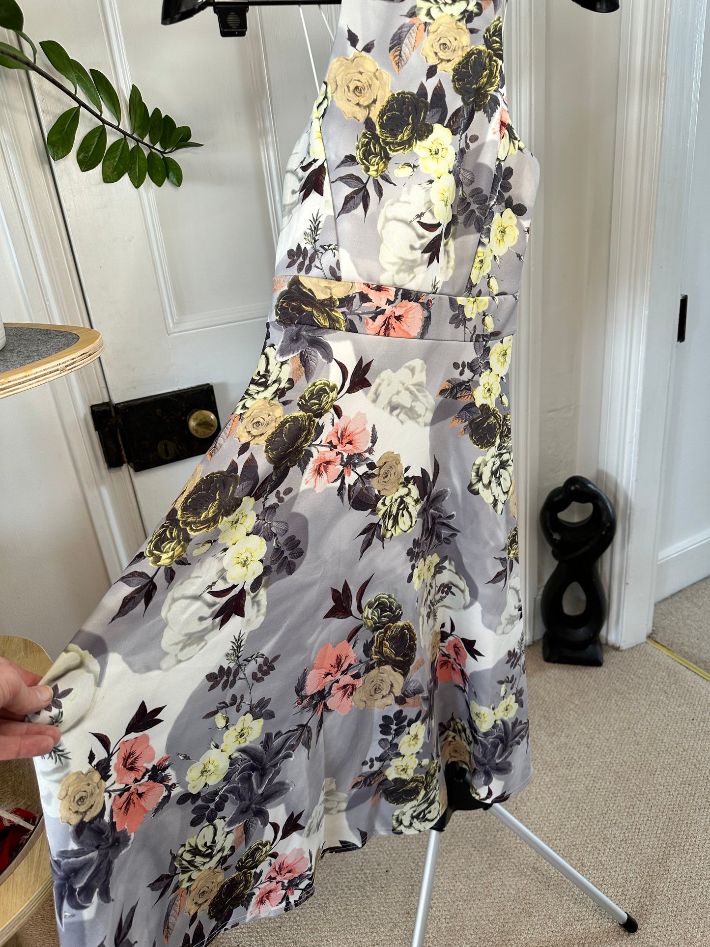 Boohoo Midi Dress Summer Ready Size 8 BNWT