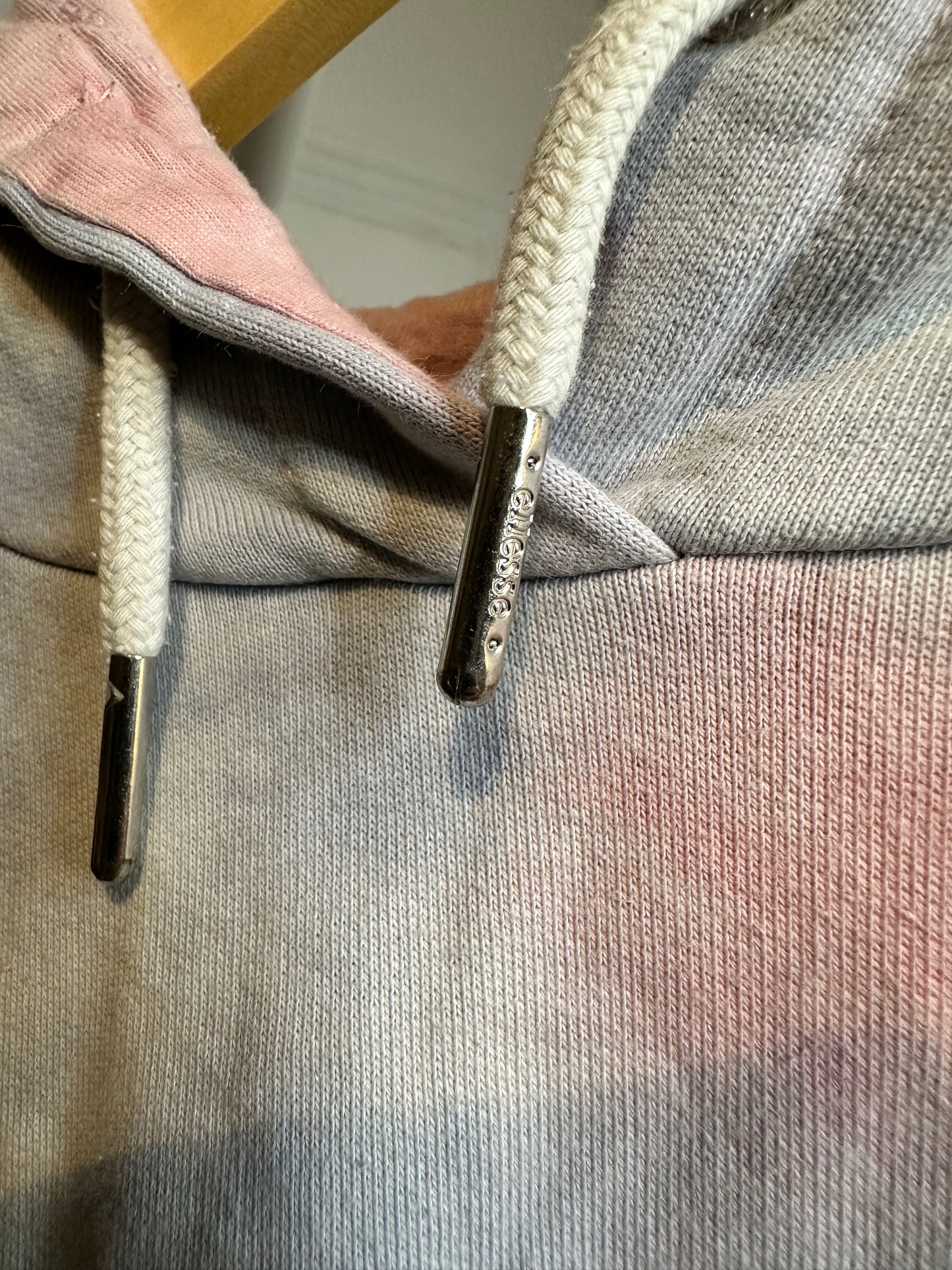 Ellesse Rainbow Wash Hoodie - Women’s Medium Relaxed Fit