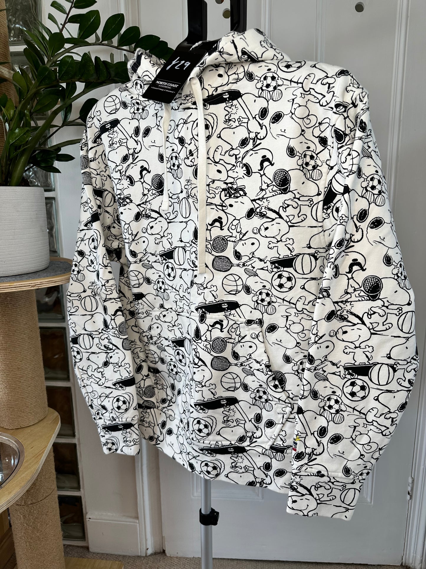 Levi’s x Snoopy Hoodie Women’s XS Loose-fit