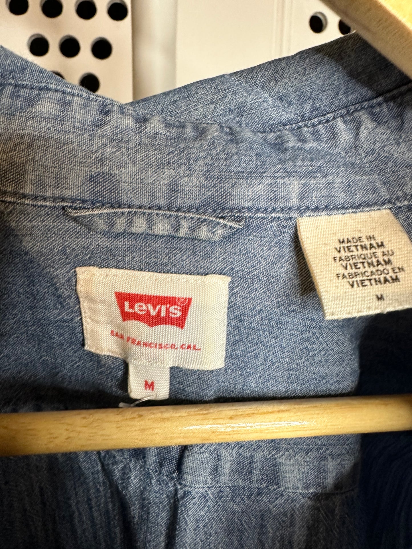 Levi’s Cotton Denim Long Sleeve Casual Shirt - Medium