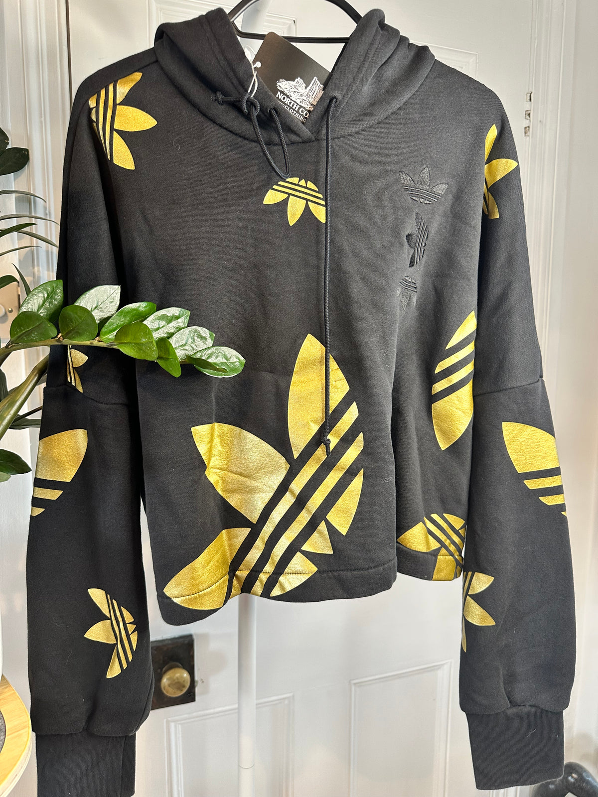Adidas Originals Cropped Batwing Trefoil Hoodie – Black & Gold – UK 10