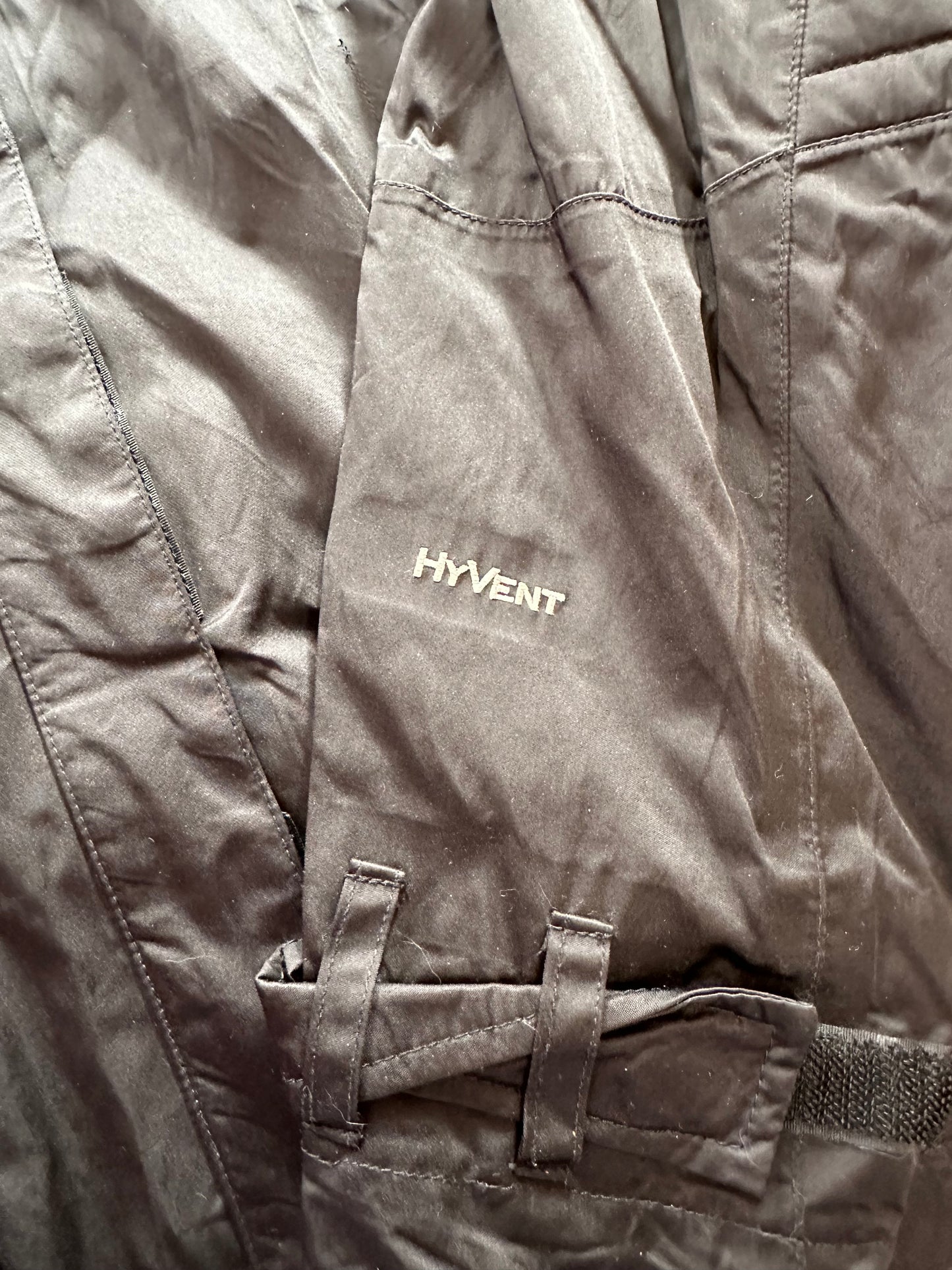 The North Face HyVent Jacket in Black Women’s size Small