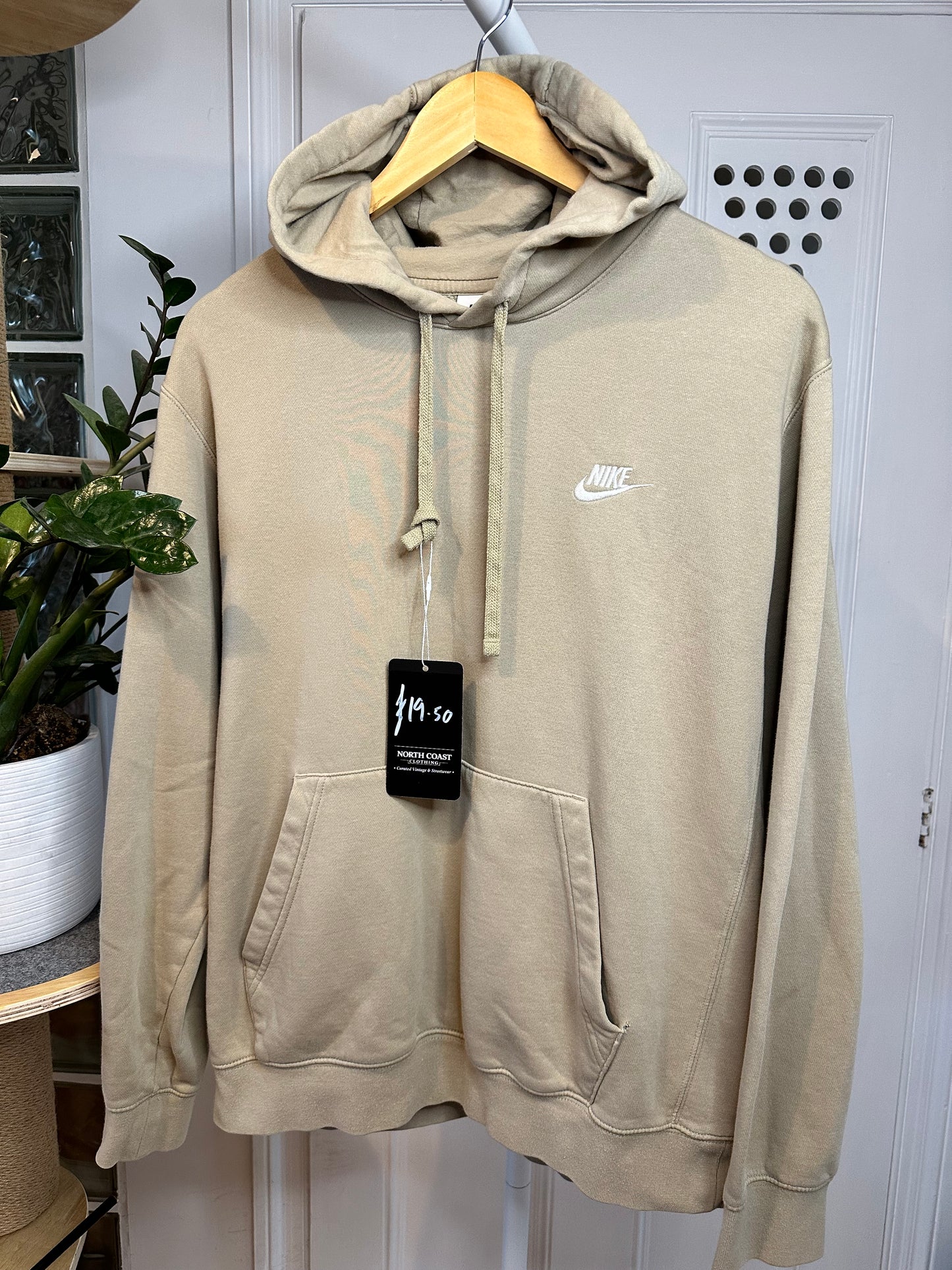 Nike Beige / Sand Coloured Hoodie - Men’s Medium Relaxed Fit