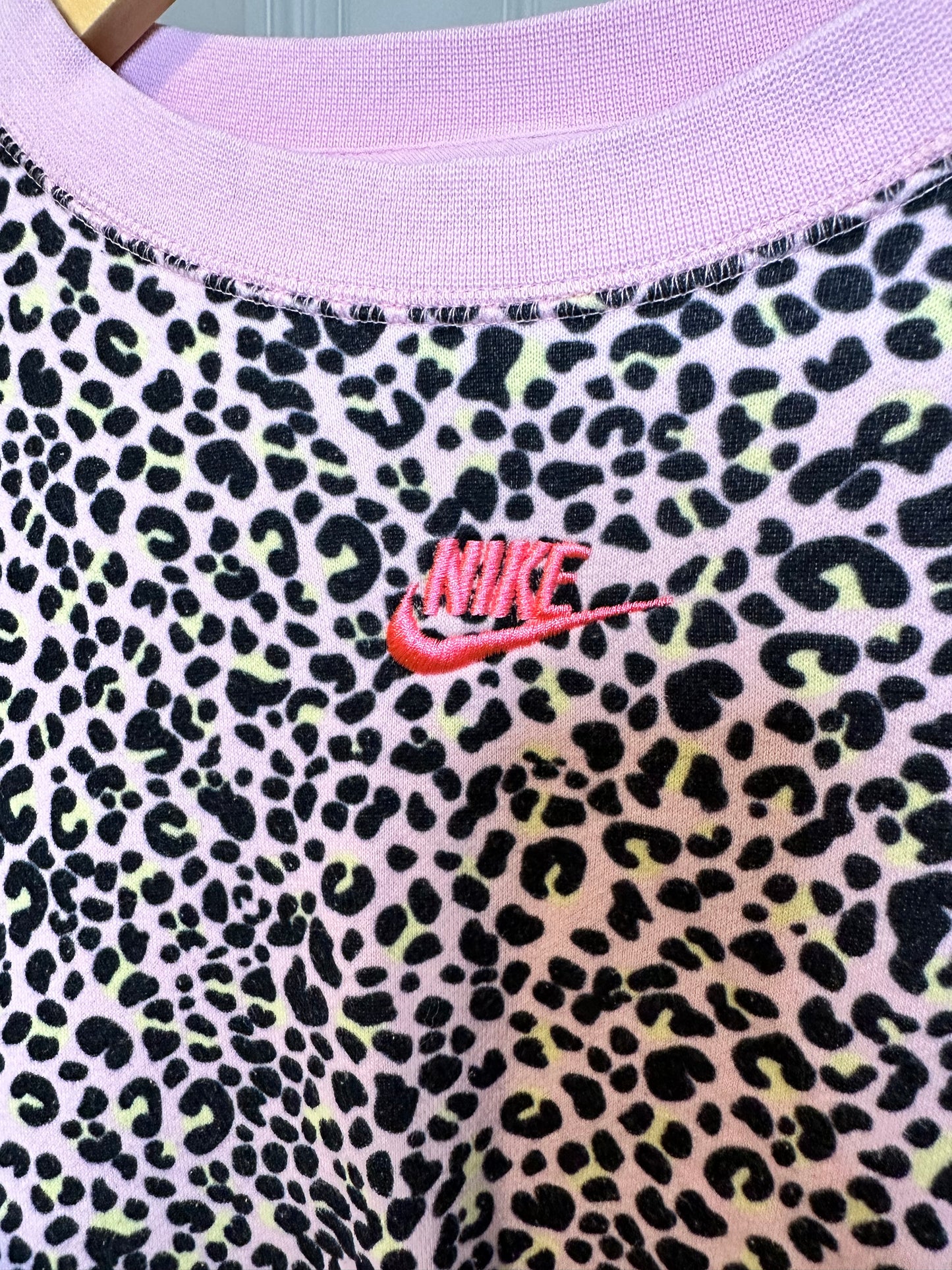Nike Leopard Print Sweatshirt Jumper in Pink & Black - Women’s Large / Medium Loose Fit
