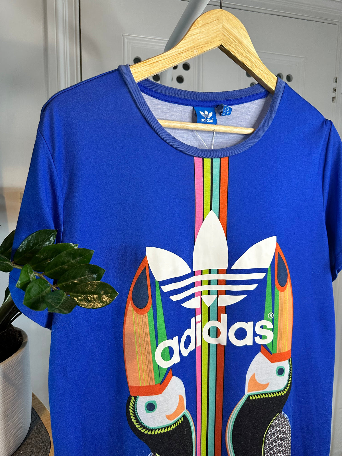 Adidas Originals x FARM Rio Toucan Graphic T-Shirt – Blue – UK 16