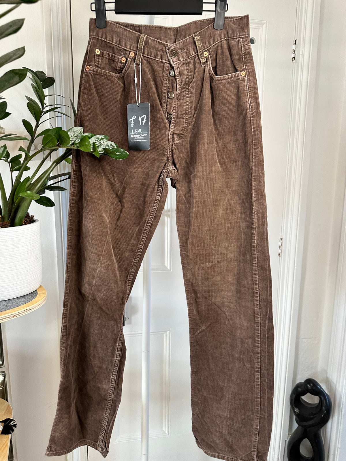 Levi’s 551Z Authentic Straight Corduroy Trousers – Brown – W30 L32