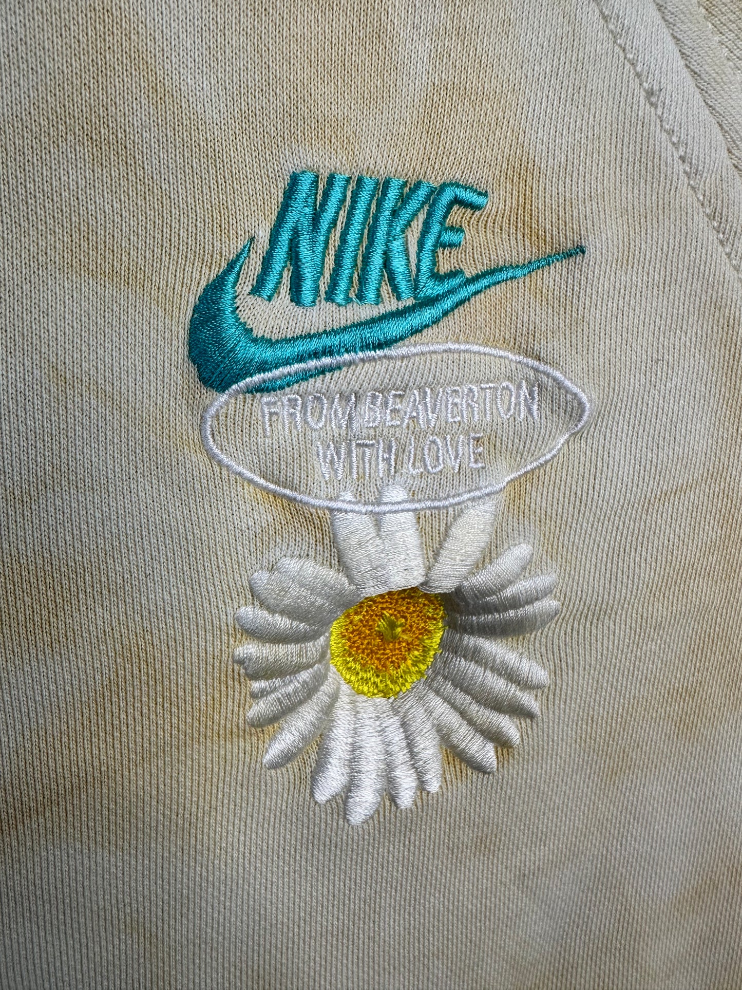 Nike Tie Dye Flower Sweatshirt Women’s Small - Yellow White