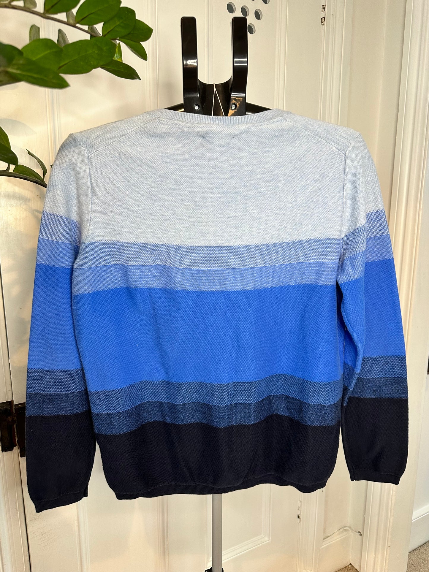 Tommy Hilfiger V-neck Sweater Medium