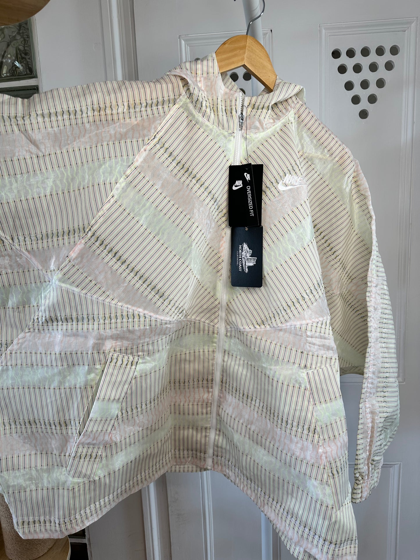 Nike JV (Johanna Schneider) Hooded Jacket Windbreaker – Size L Oversized – BNWT