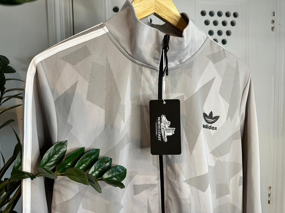 Adidas Originals Men’s Graphic Track Jacket – Grey/White – Size L