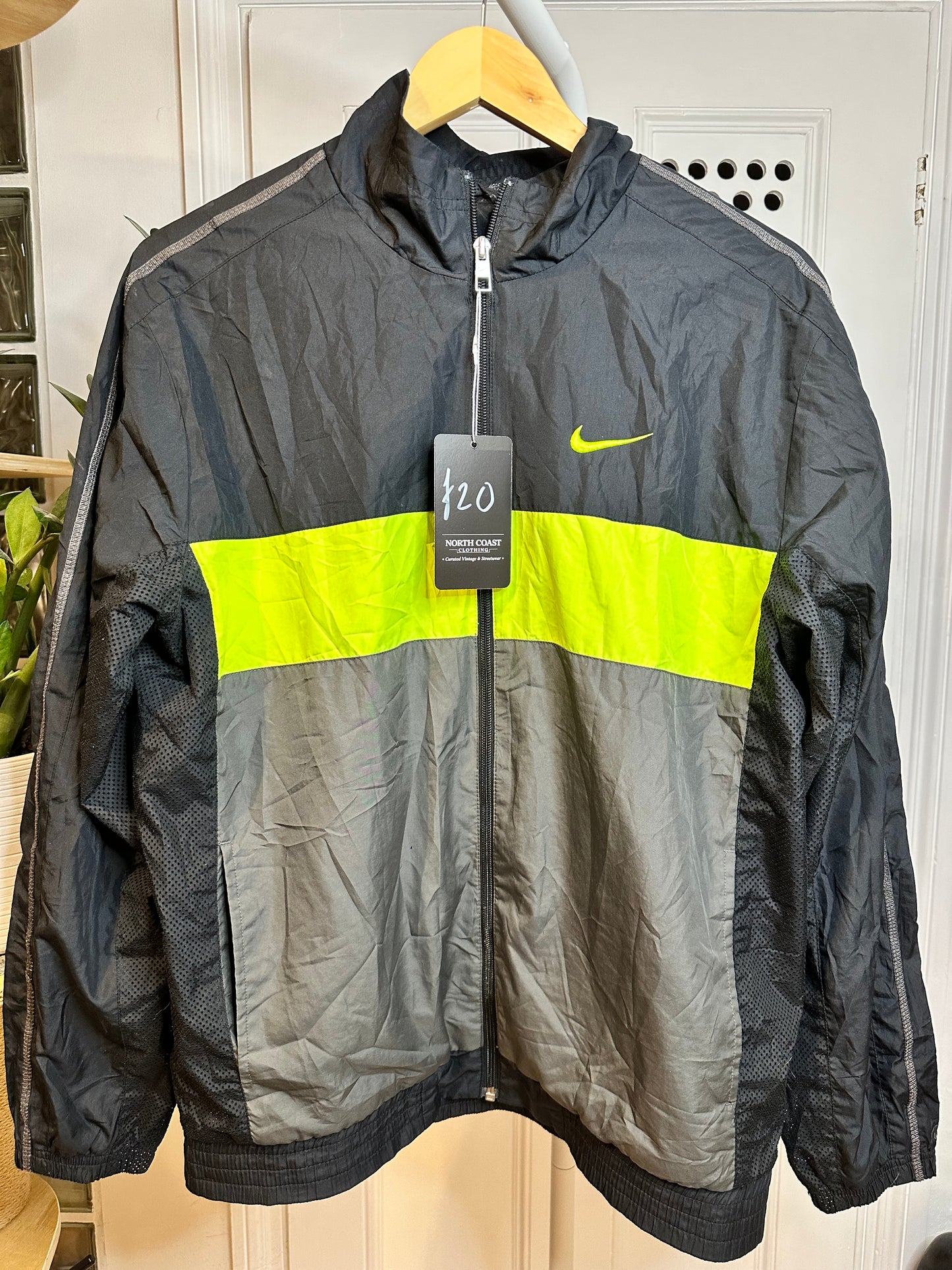 Nike Track Jacket Windbreaker Size Medium.