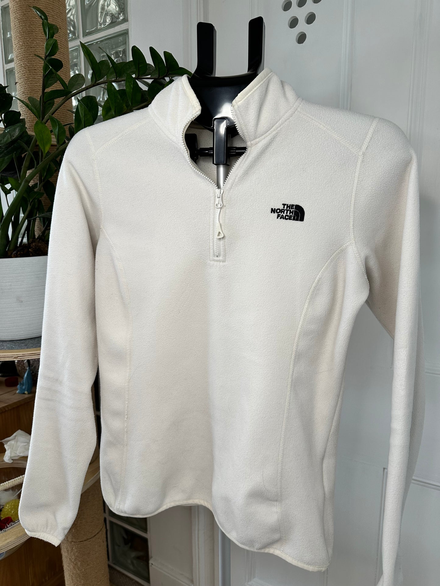 The North Face Soft White Fleece Women’s Size Small