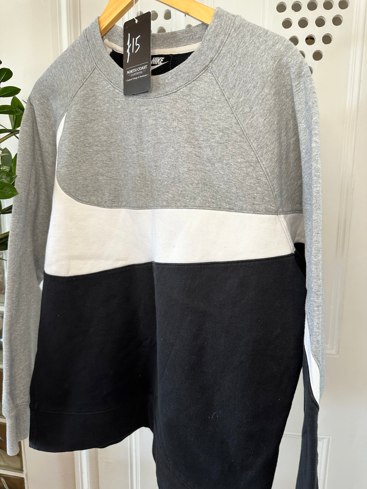 Nike Giant Swoosh Sweatshirt Jumper - Large