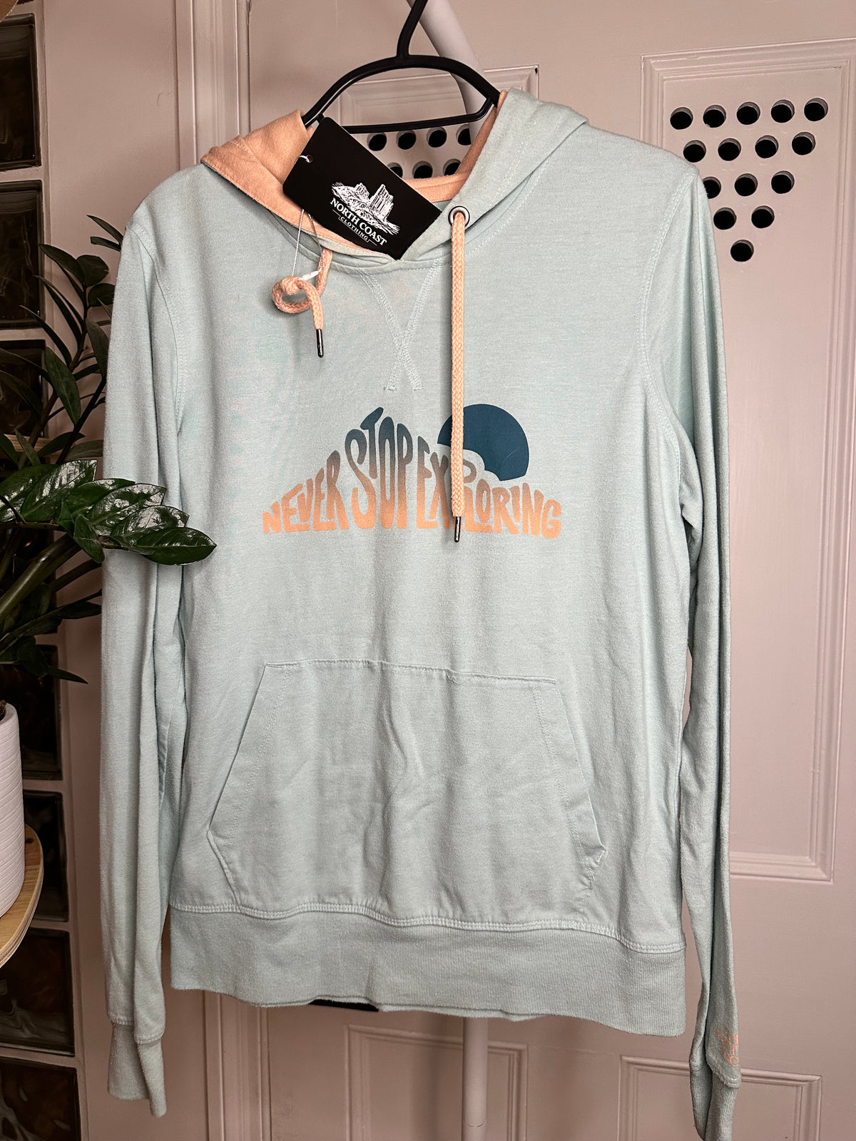 The North Face “Never Stop Exploring” Hoodie – Mint Green – Women’s M